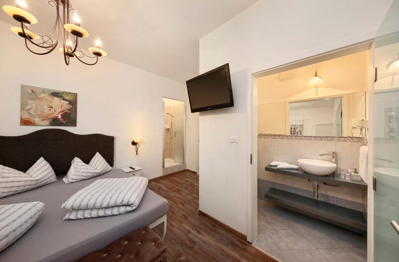 Garni Villa Tyrol - Adults Only Μεράνο Εξωτερικό φωτογραφία