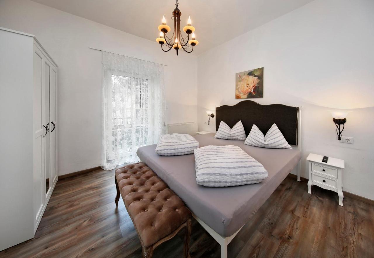 Garni Villa Tyrol - Adults Only Μεράνο Εξωτερικό φωτογραφία
